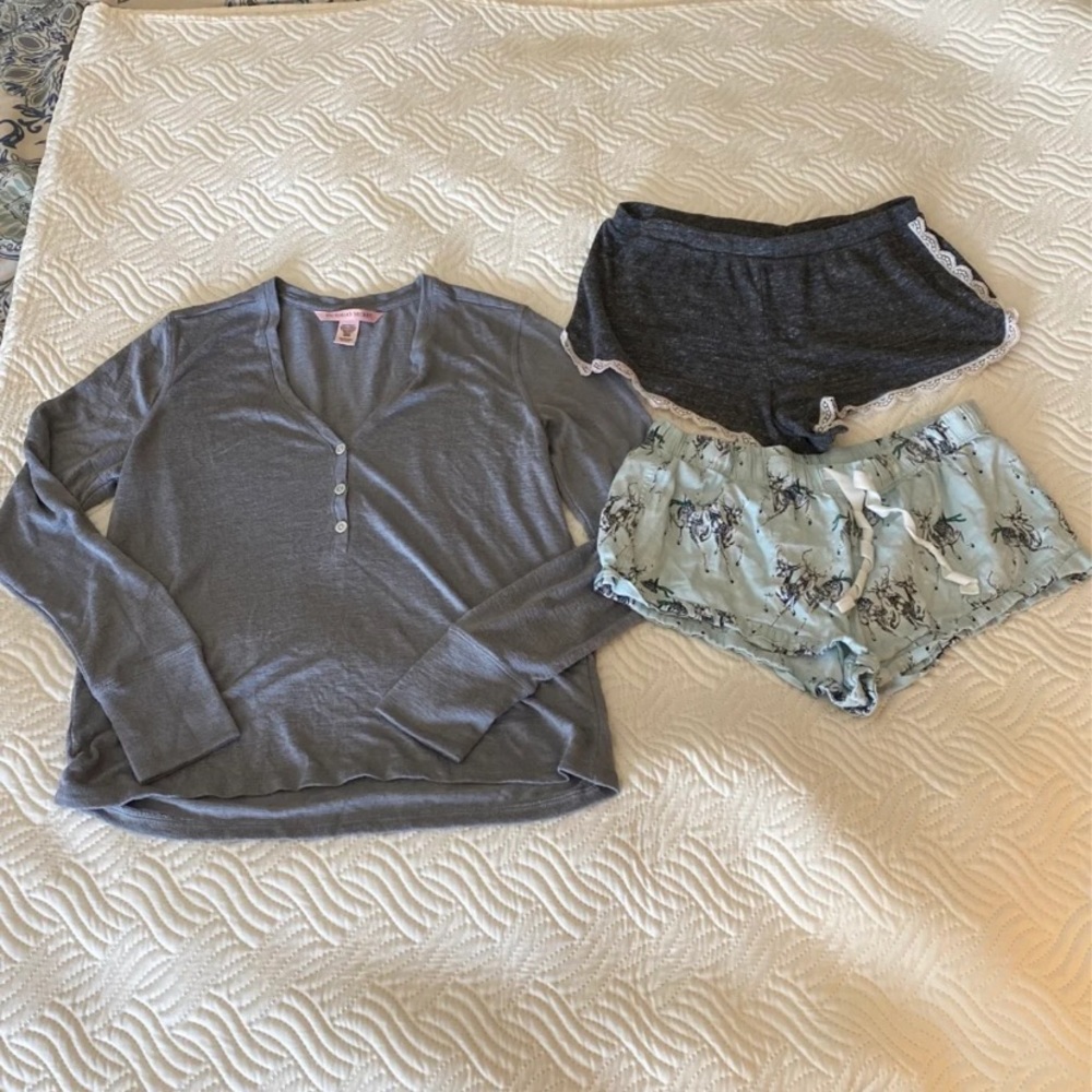 Victoria’s Secret pajama bundle XS